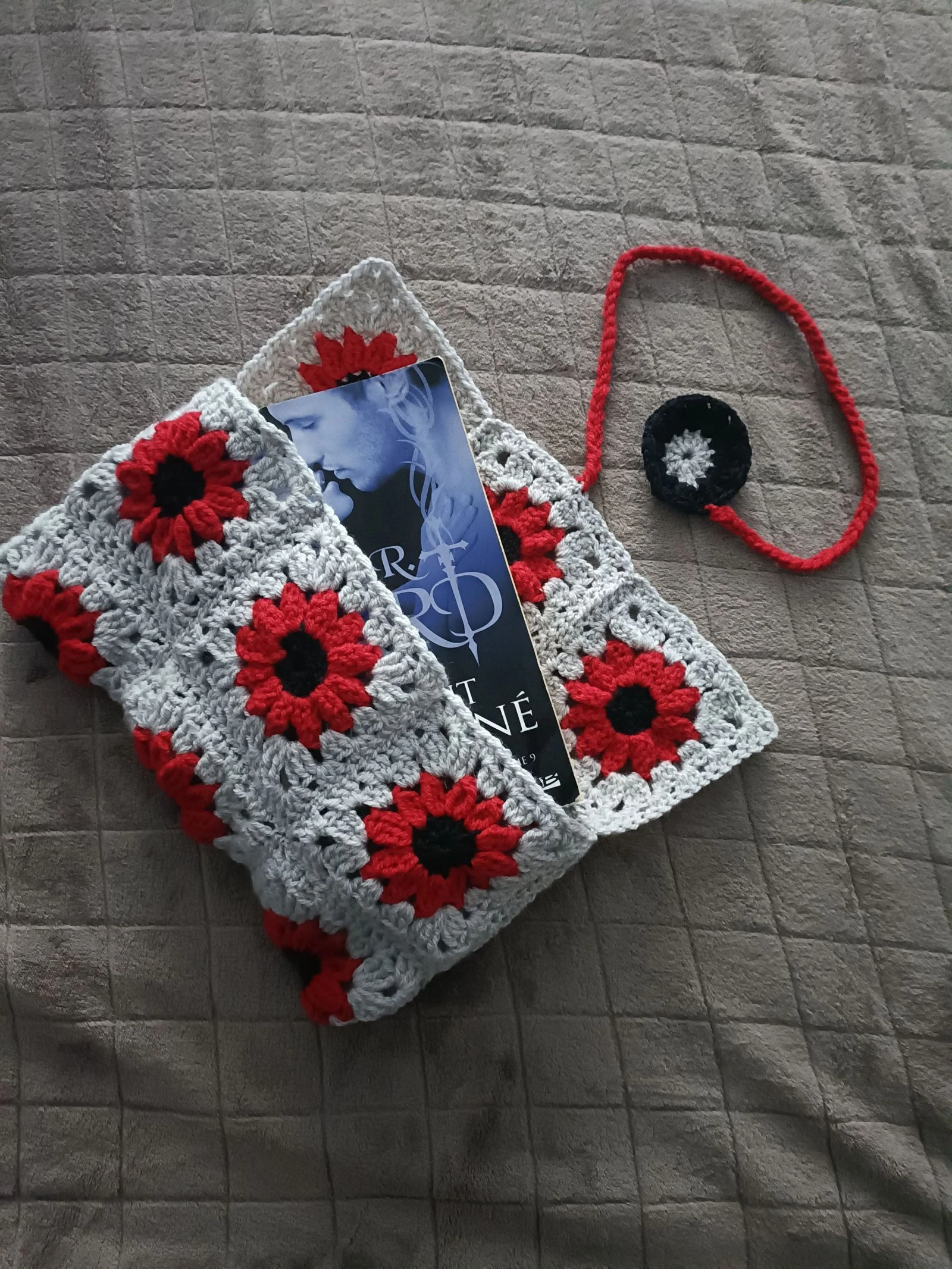 🌹Magnifique pochette pour livre broché faite main 🌹